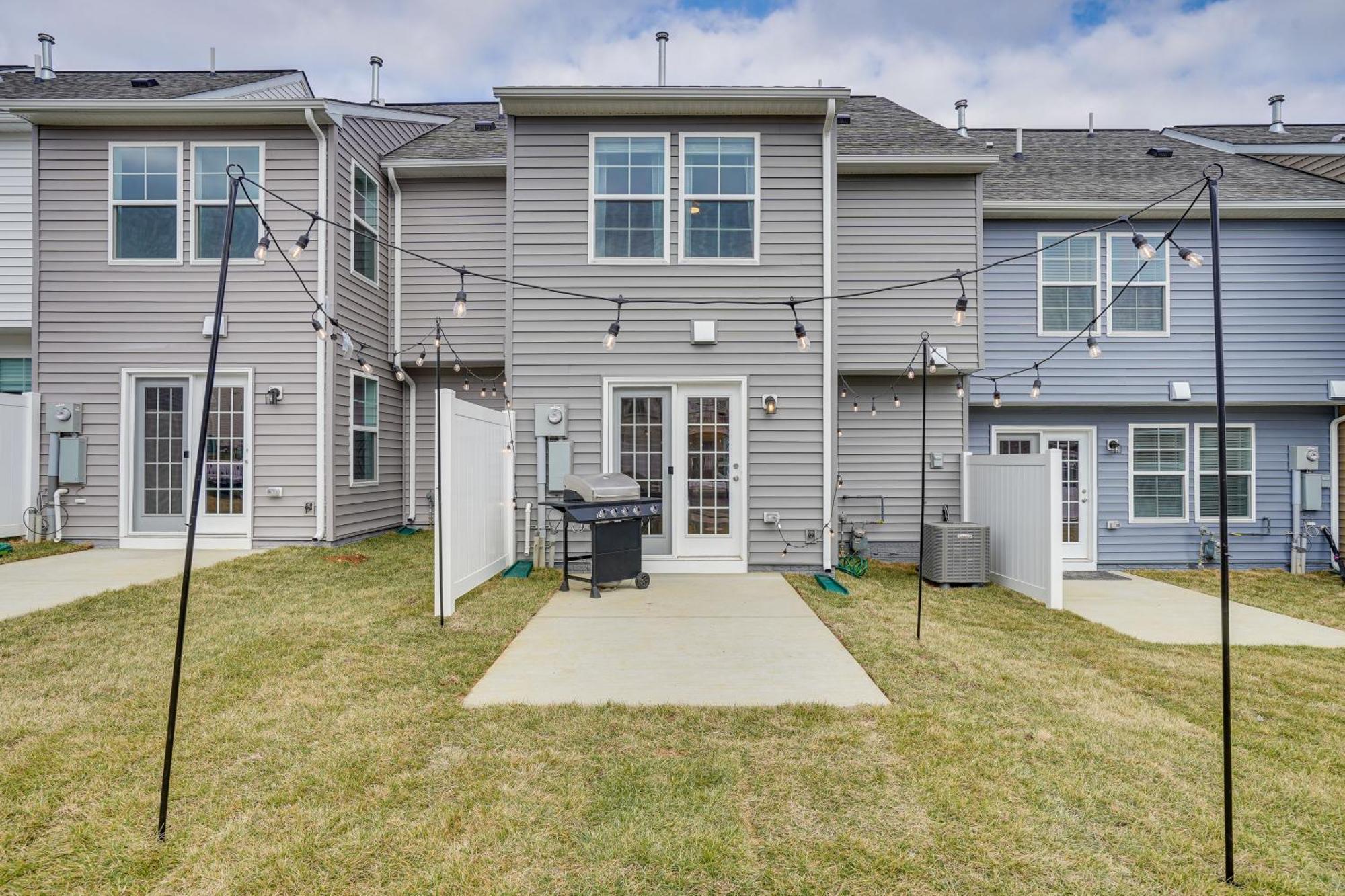 Charles Town Townhome 9 Mi To Harpers Ferry Exterior photo